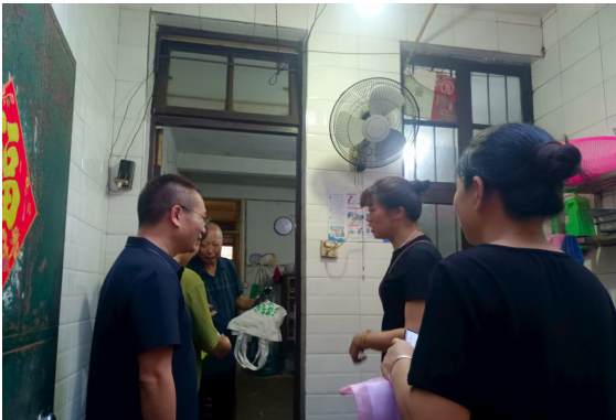 6b5c296c-f170-4e4b-bdc6-47f6982a5c62